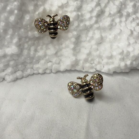 Betsey Johnson Bumble Bee Stud Earrings, Gold Tone, Pave Effect, Great Condition - Picture 4 of 7
